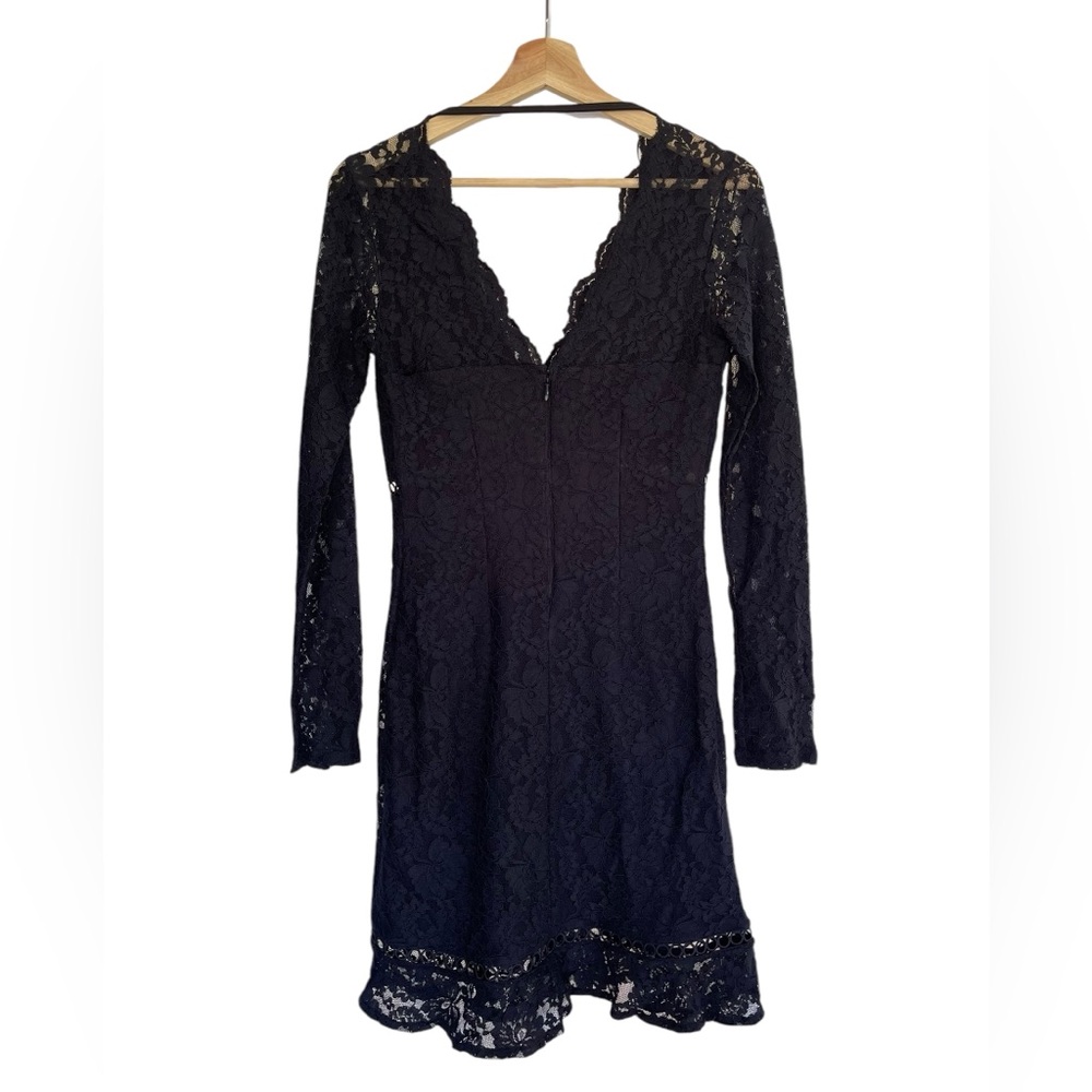 Express Scalloped Lace V Neck Mini Dress Black XS - Picture 2 of 7
